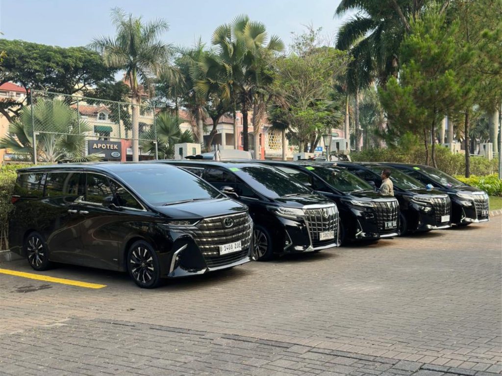 Sewa Alphard Hybrid Modellista Bandung