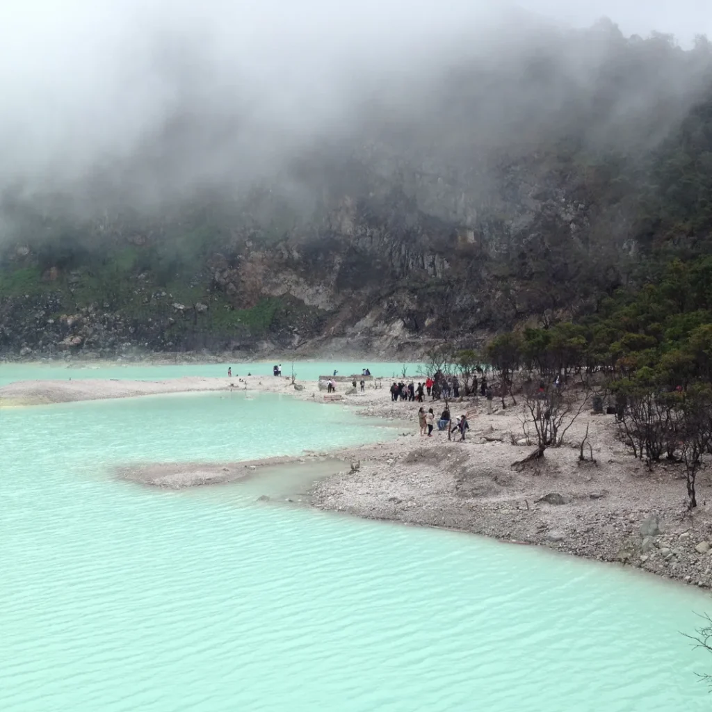 Wisata Bandung Kawah Putih