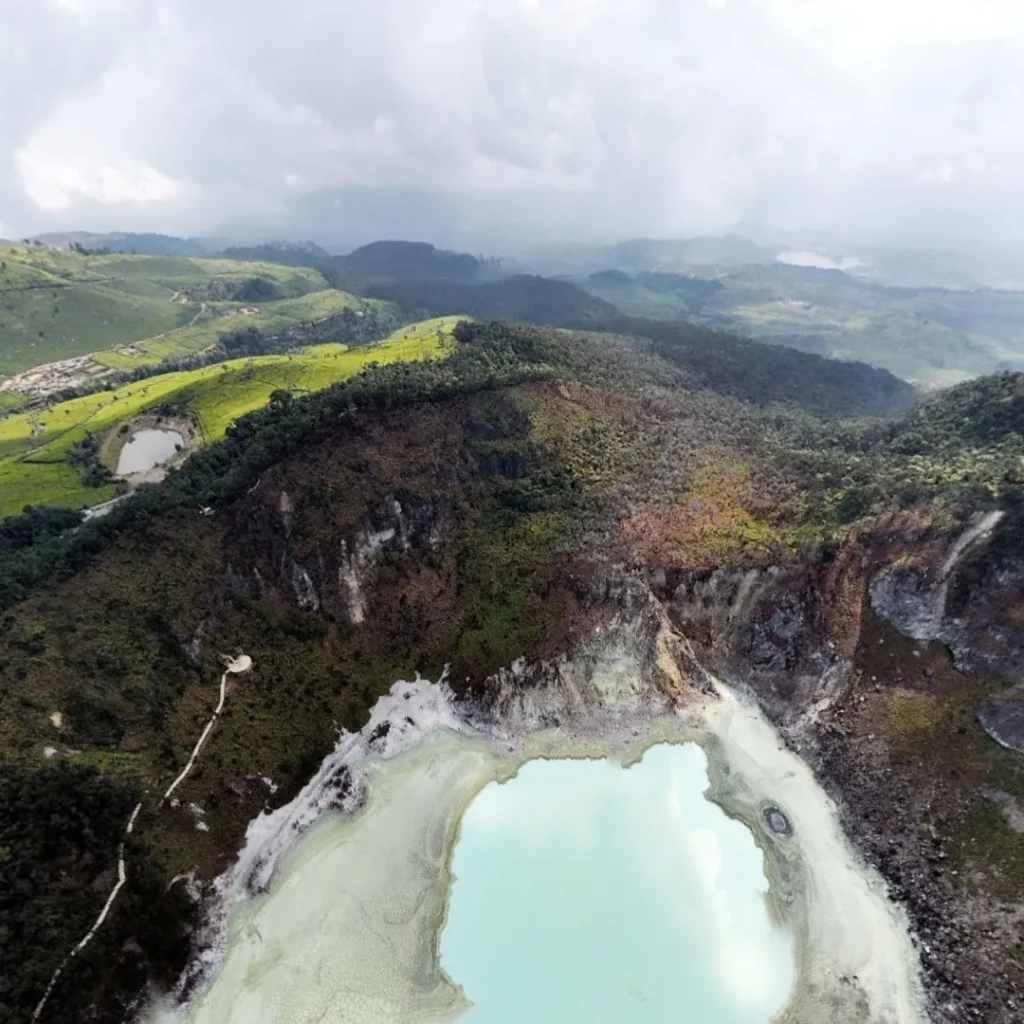 Wisata Bandung Kawah Putih