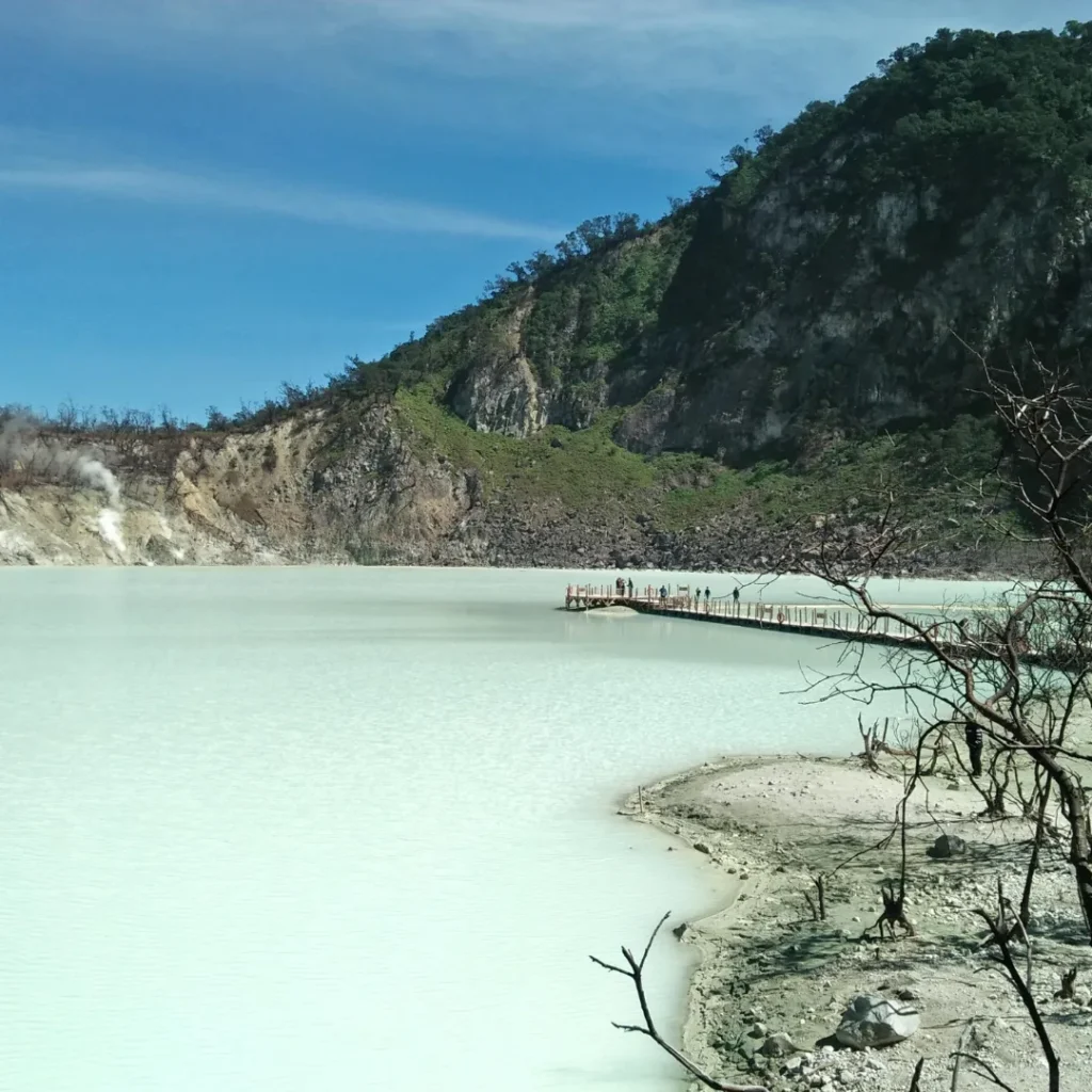 Wisata Bandung Kawah Putih