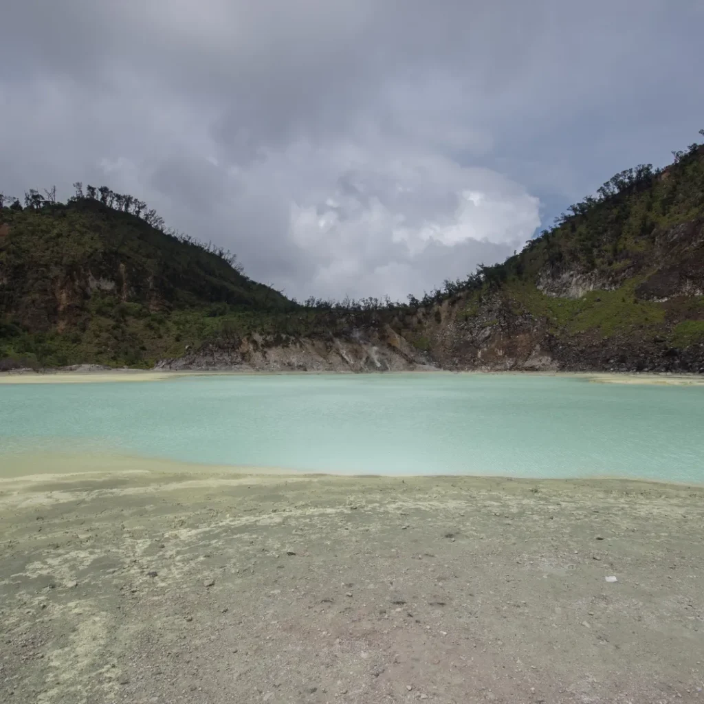 Wisata Bandung Kawah Putih