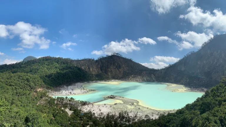 Wisata Bandung Kawah Putih