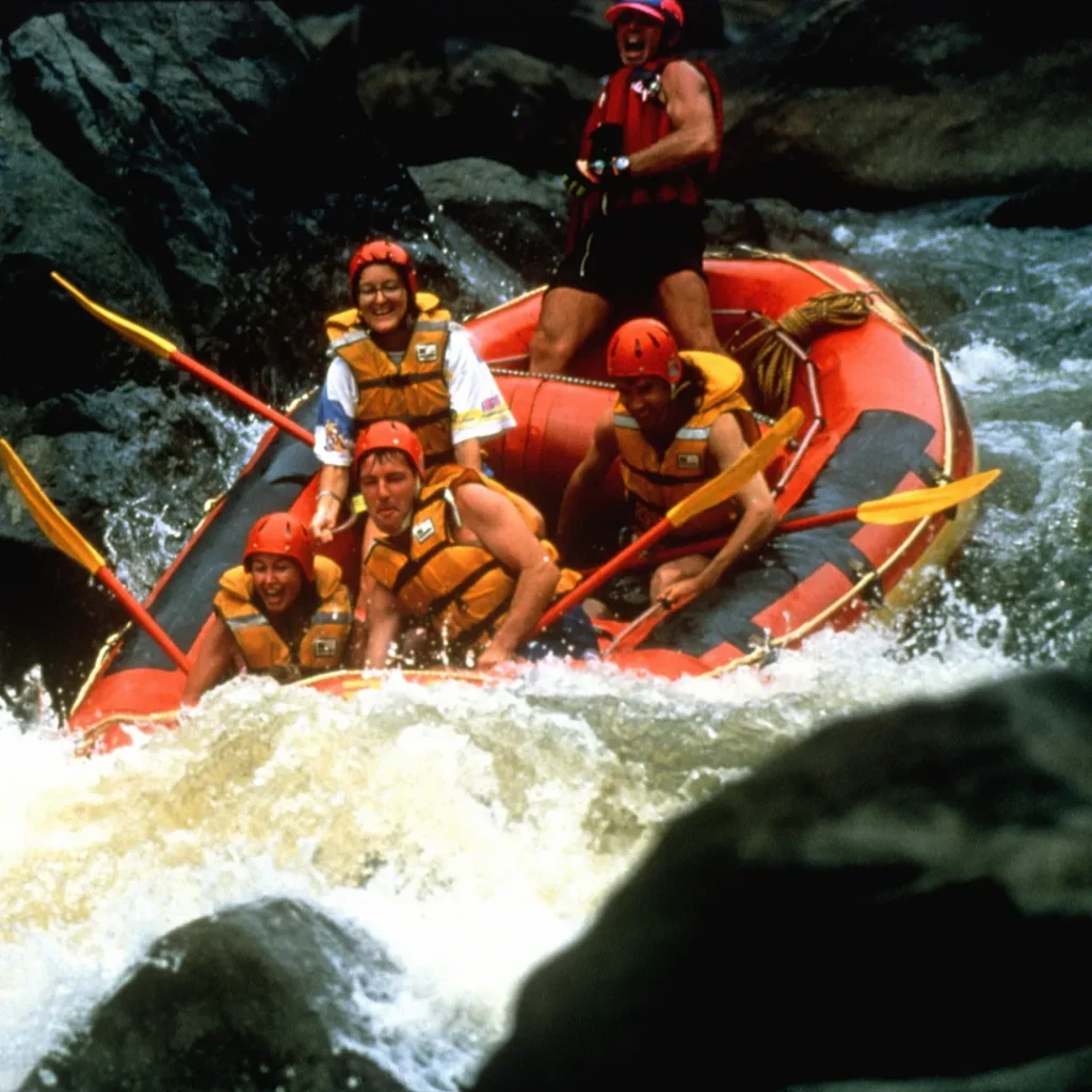wisata rafting pangalengan bandung