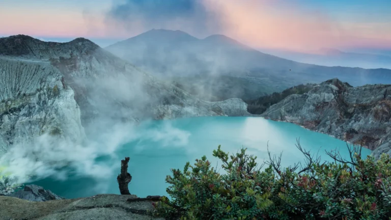 wisata kawah di bandung