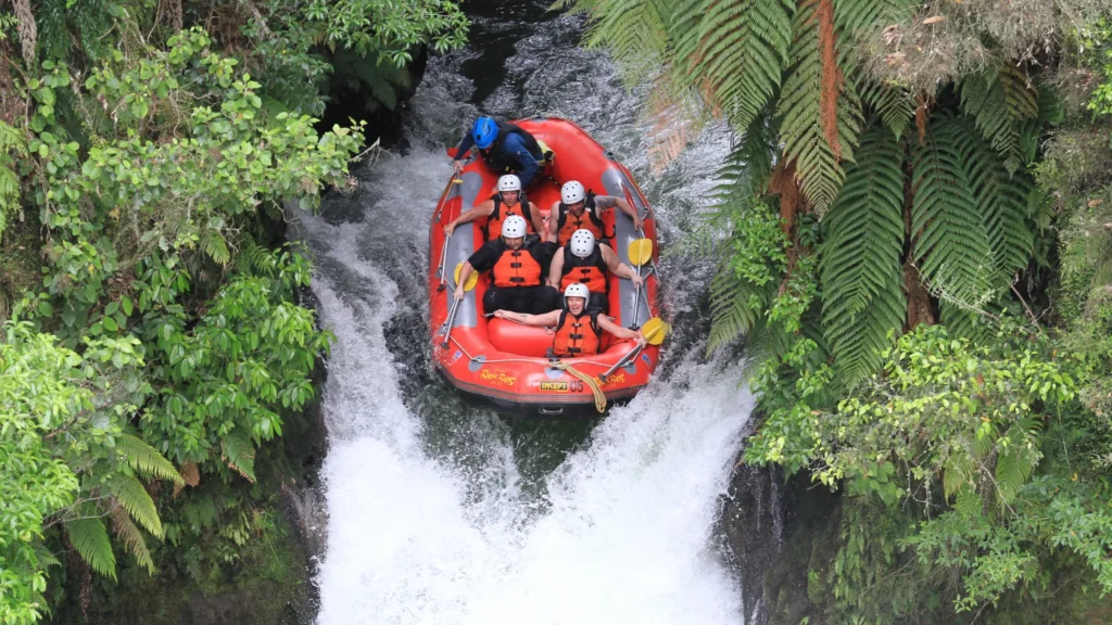 wisata rafting pangalengan bandung