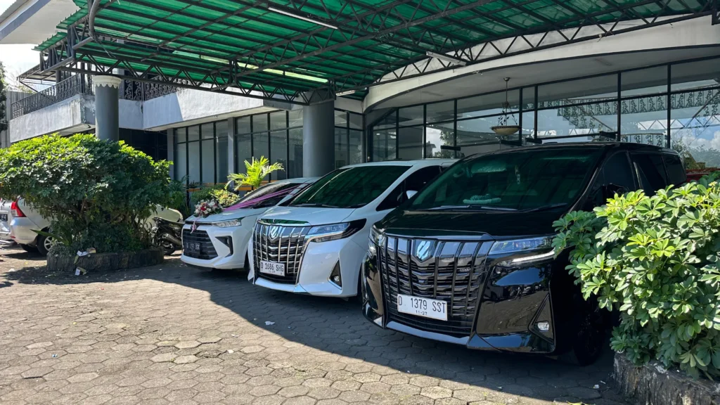 harga sewa mobil alphard bandung