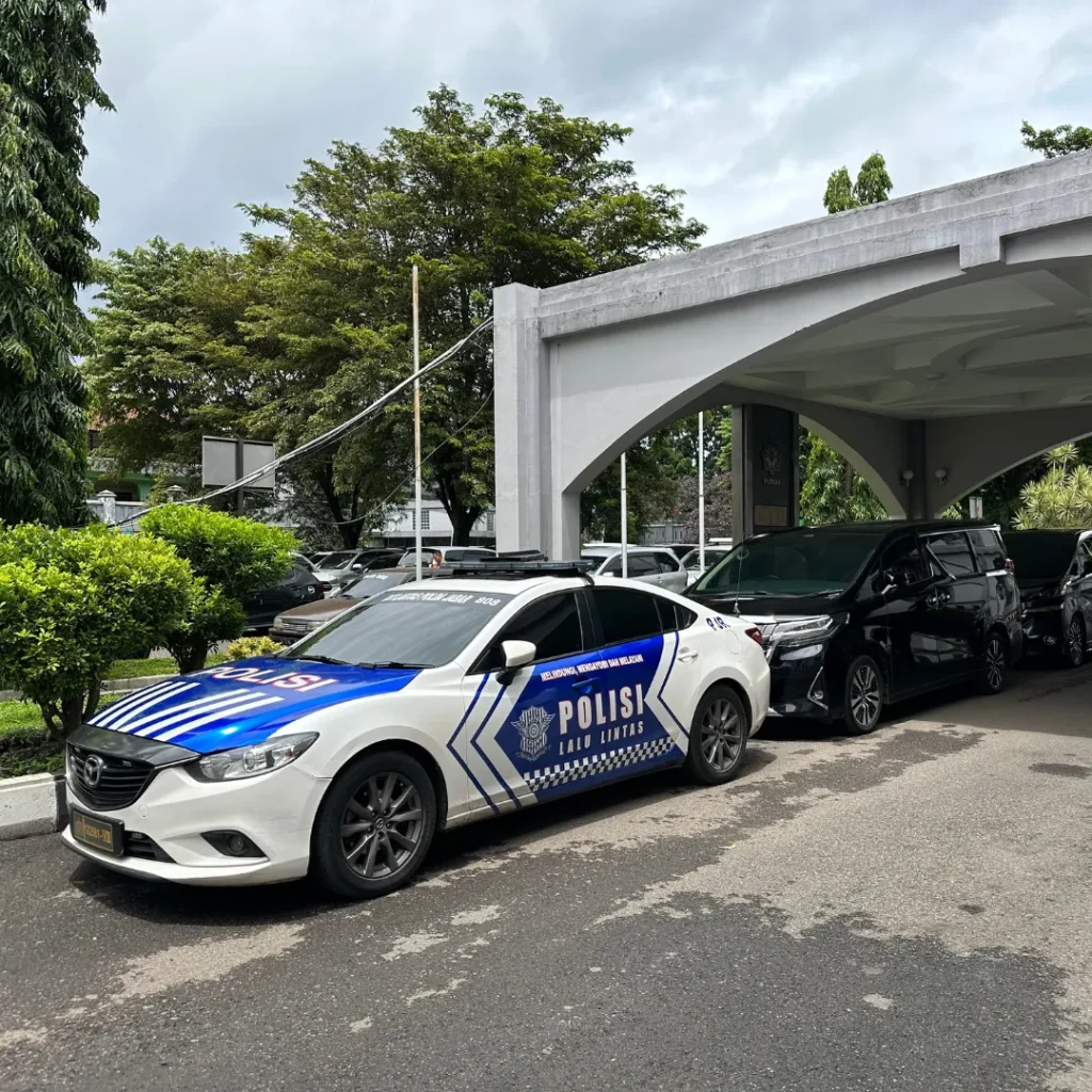 travel alphard bandung jakarta