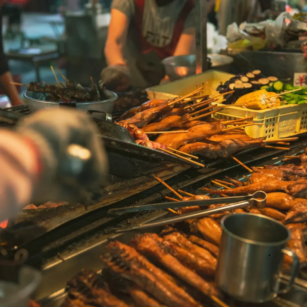 makanan enak di sudirman street bandung