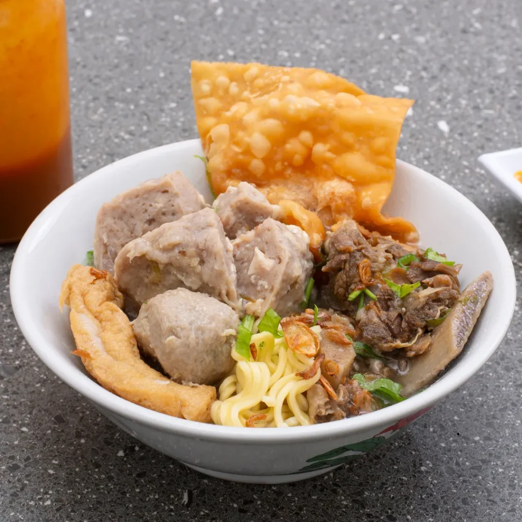 makanan enak saat hujan di bandung