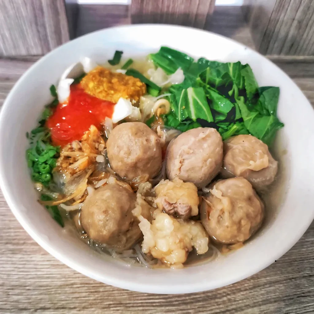 makanan enak dekat stasiun bandung