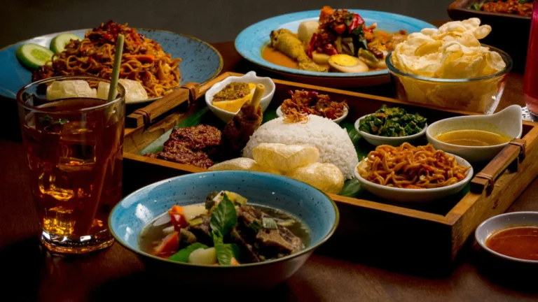 makanan padang enak di bandung