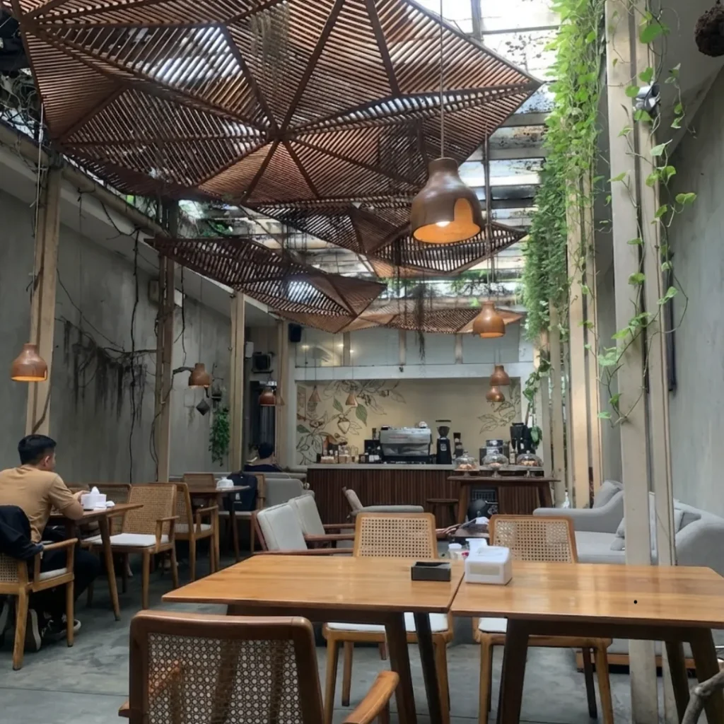 cafe dengan makanan enak di bandung